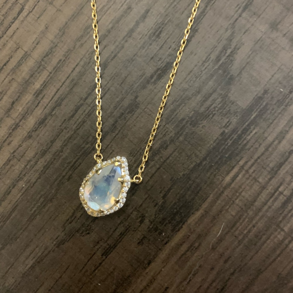 Pear shape tear drop moonstone necklace